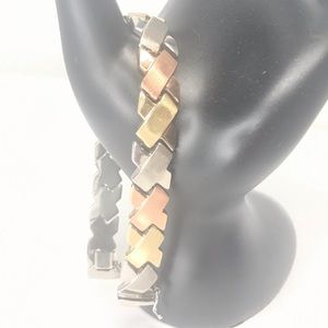 Elegant bracelet Triple colors